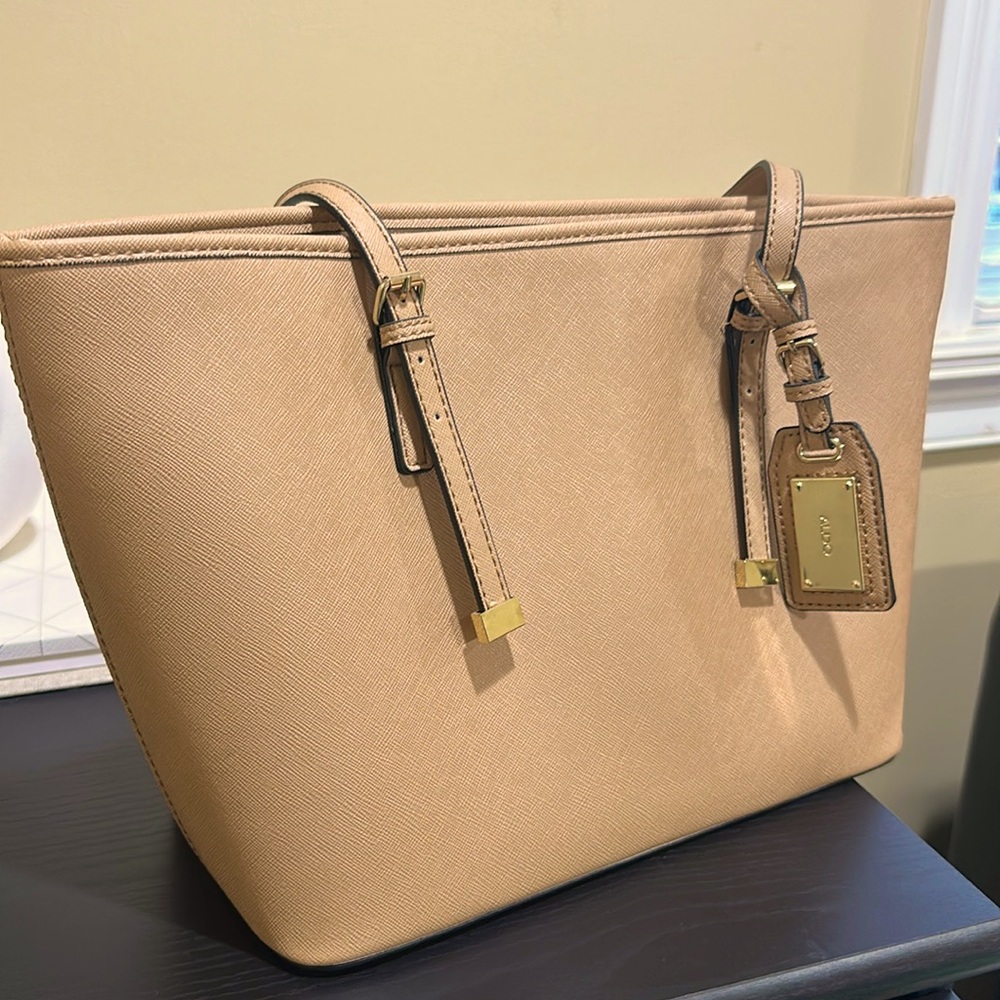 Aldo nude/biege tote shoulder bag with gold hardware